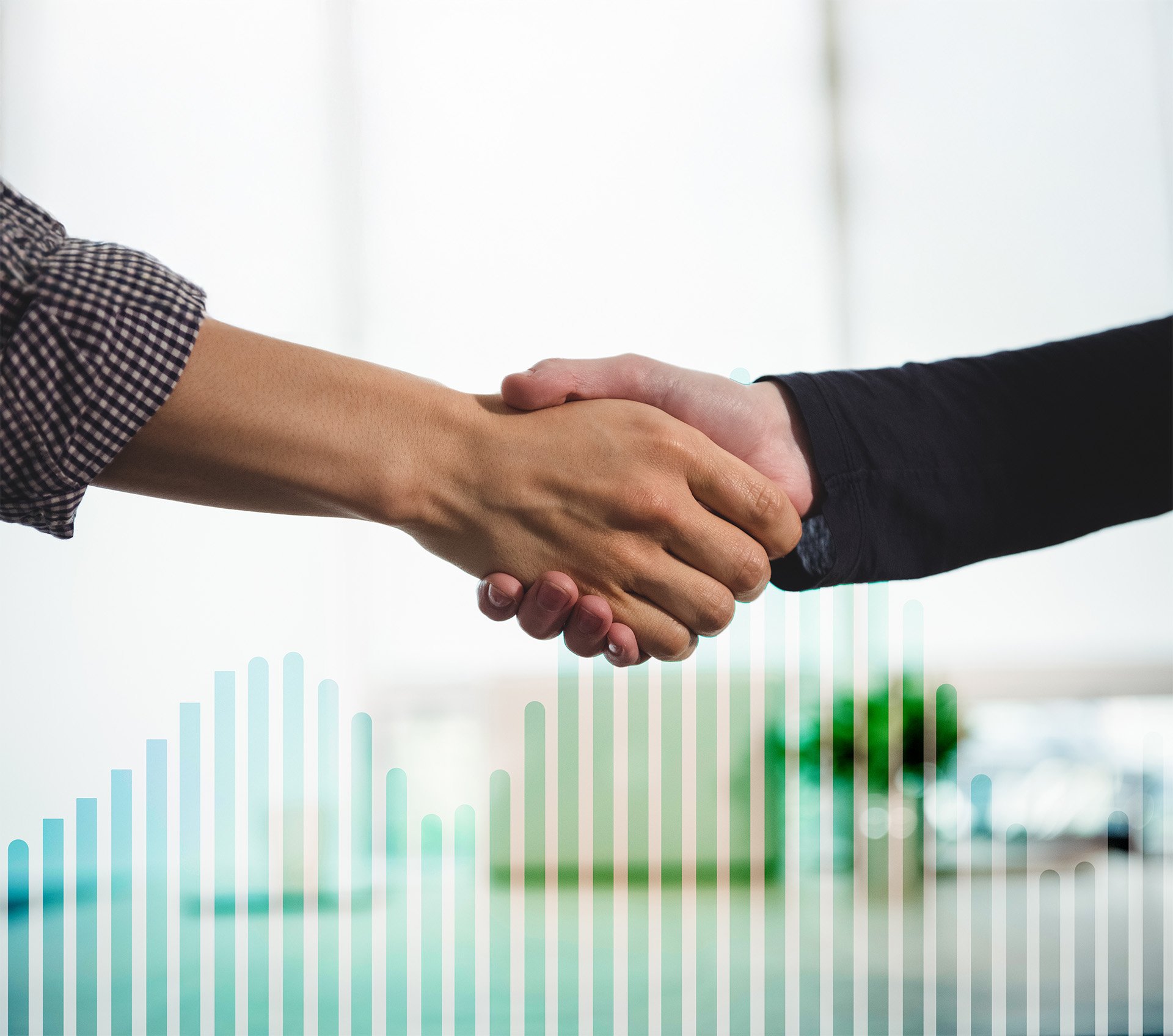 Egiss-Partnership-Handshake-HP-Apmplify-India-1920