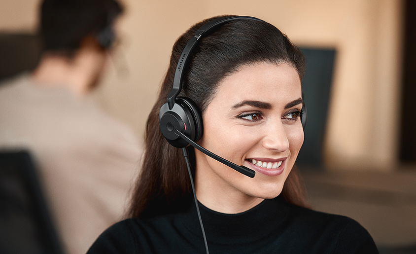 Jabra_headset_woman_844x515