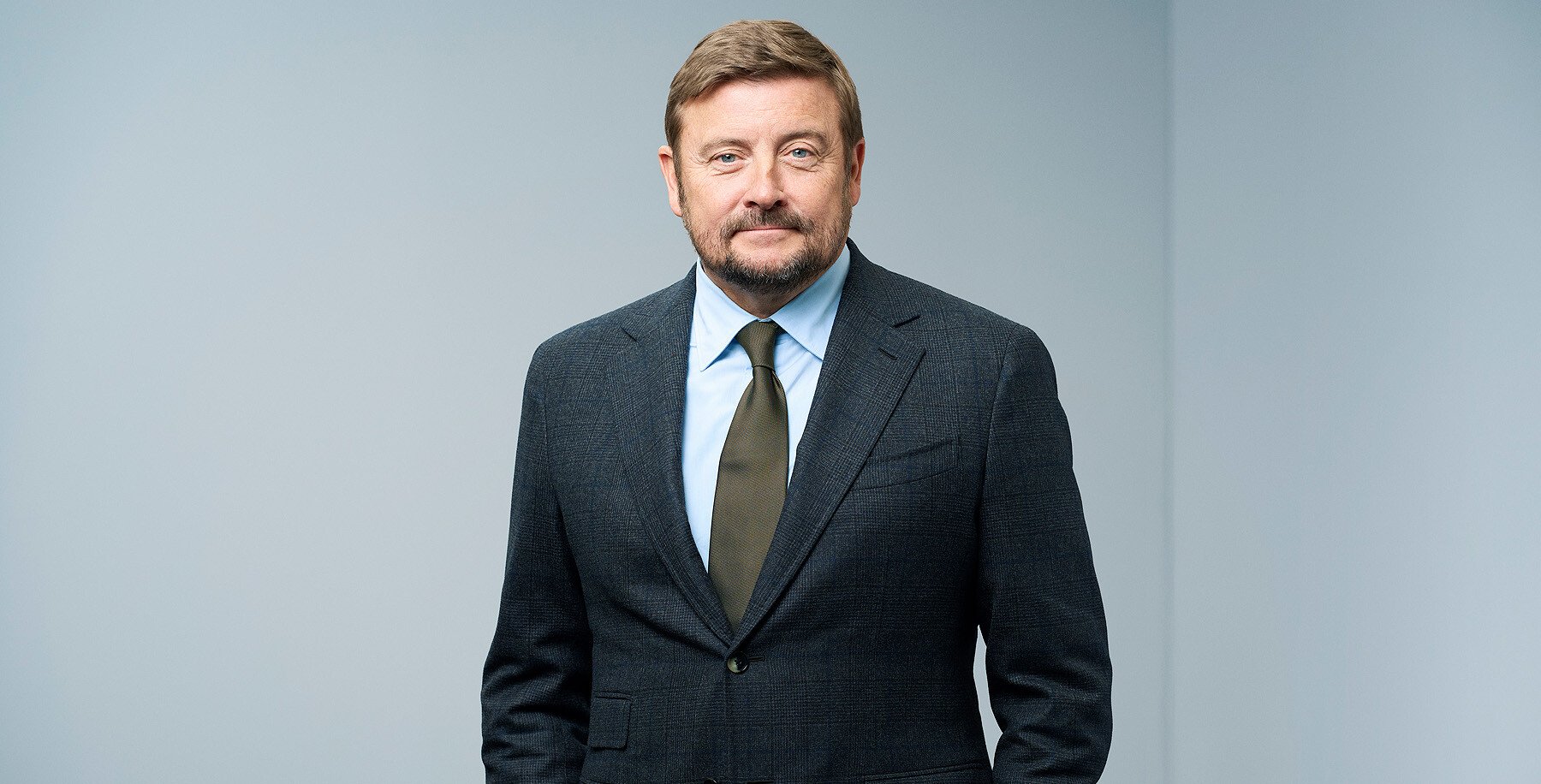 Jesper-Ravn-Hubspot-Portait-2025-HERO2